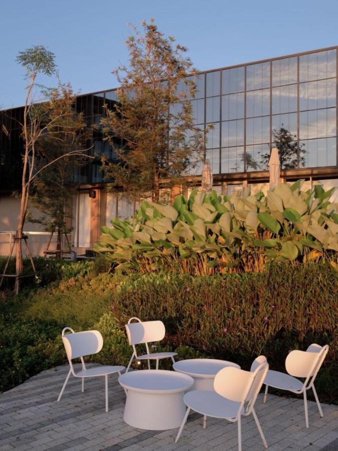 Neera Retreat Hotel Nakhon Pathom Exterior photo